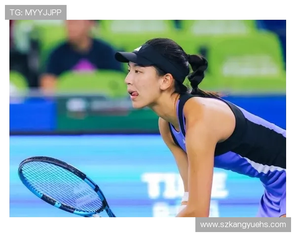 郑钦文三连胜横扫世界第一！王欣瑜草地爆发，中国德比悬念升级